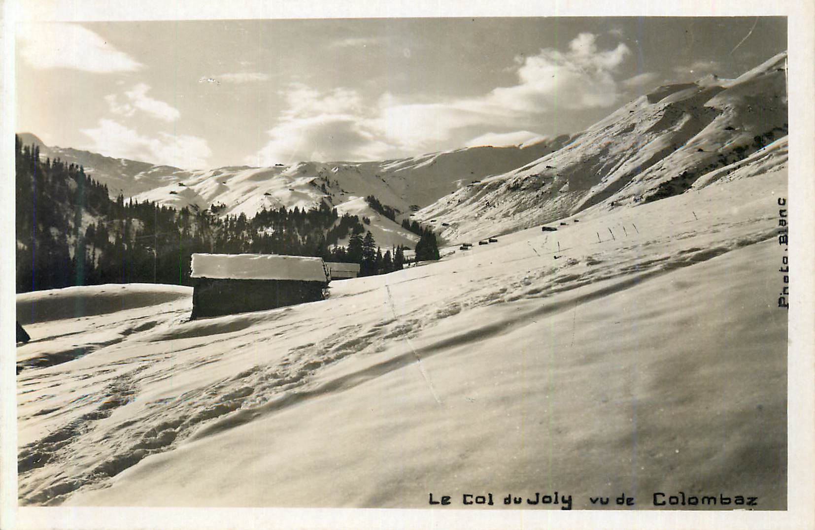 Le Col du Joly vu de Colombaz — Photo C. Blanc — n° de série non visible