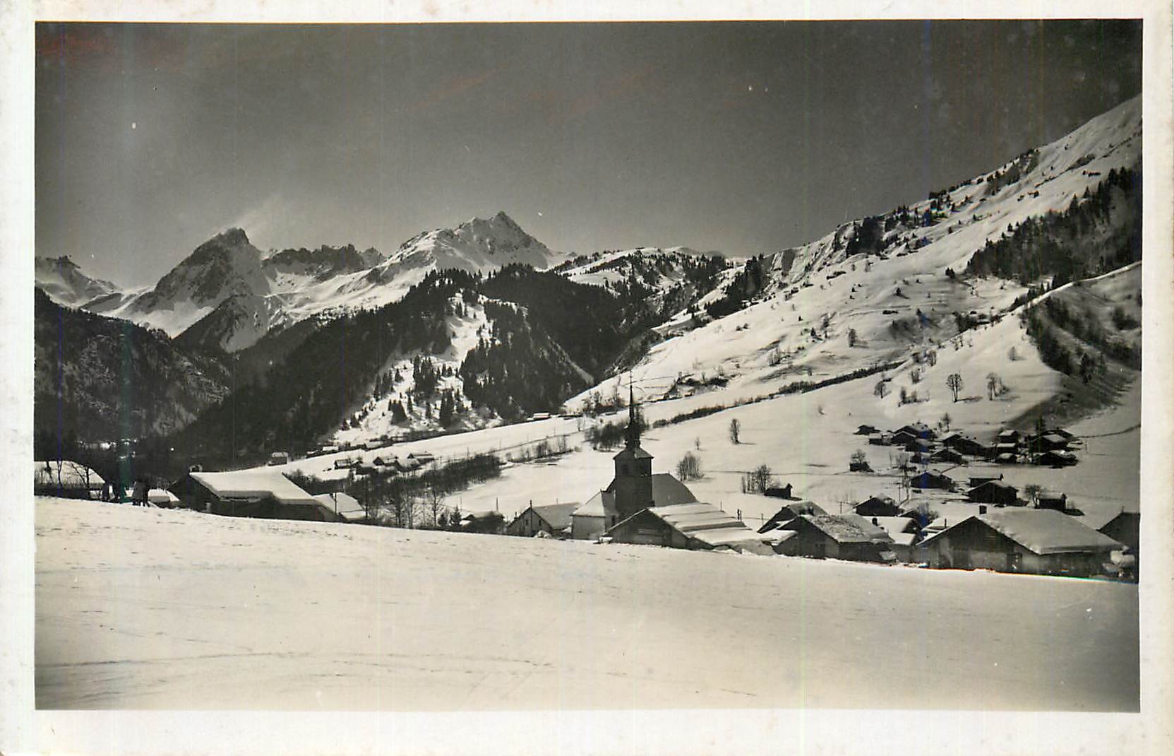 Les Contamines — Vue générale en hiver — Edit. C. Blanc