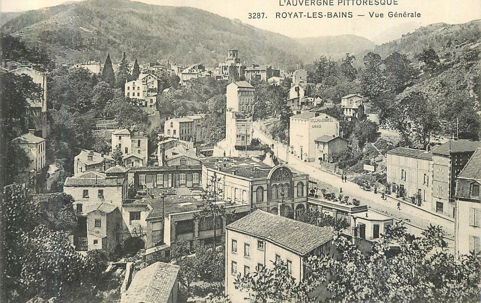 CPA Royat les Bains L'Auvergne Pittoresque Vue Generale