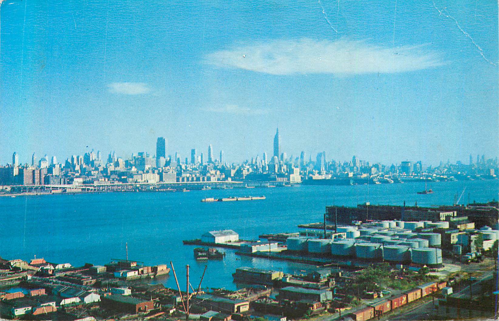 CPM New Jersey the Famous New York Skyline