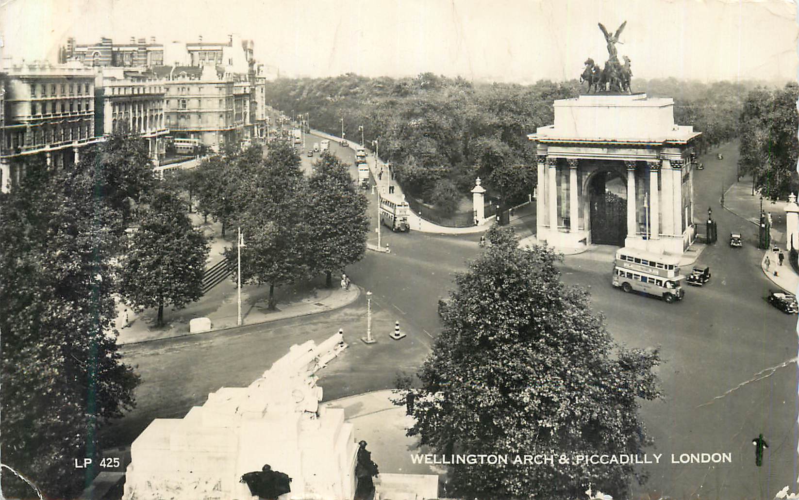 CPM Wellington Arch & Piccadilly London