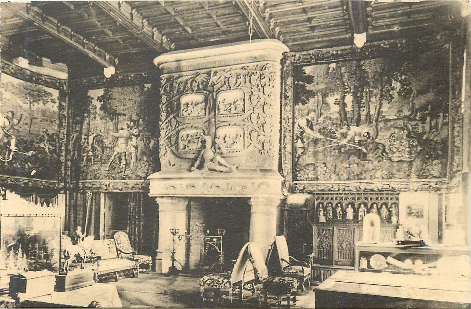 CPA Chateau de Keriolet La salle de Garde La Cheminee