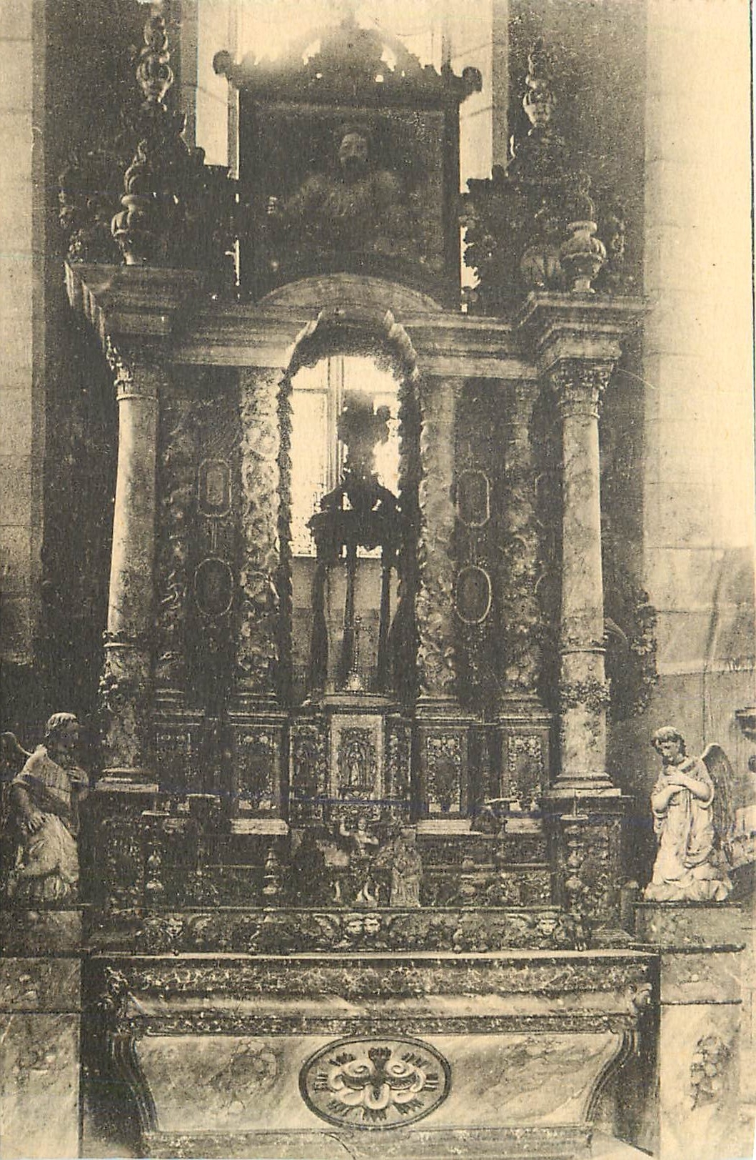CPA Chateau de Keriolet Autel en Dore (XVIIIe Siecle) Chapelle