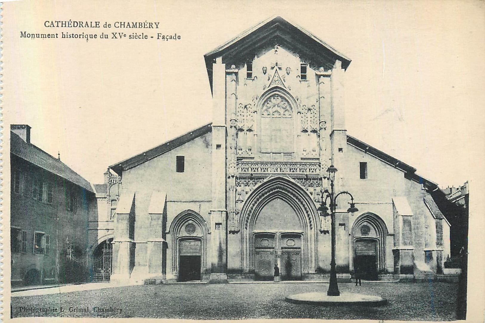 Cathédrale de Chambéry — Monument historique du XVᵉ siècle — Façade — Photographie L. Grimal, Chambéry