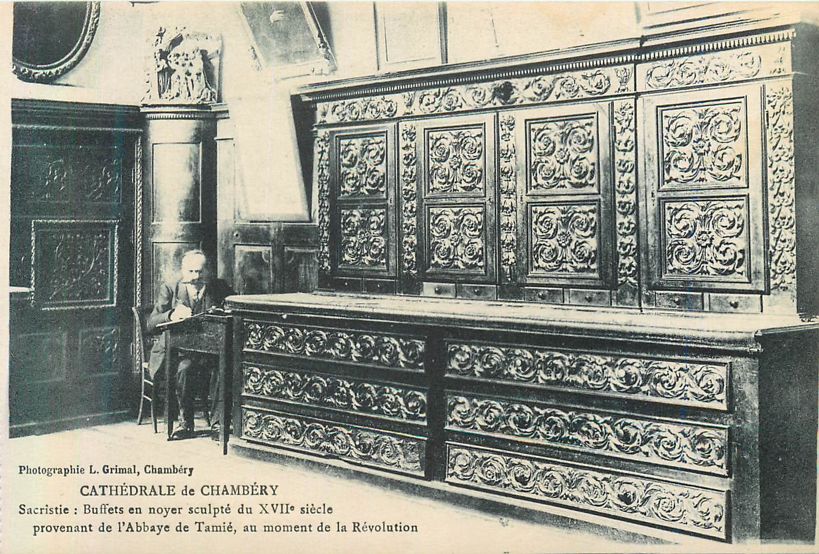 CPA Cathedrale de Chambery Sacristie Buffets en Noyer Sculpte du XVIIe Siecle