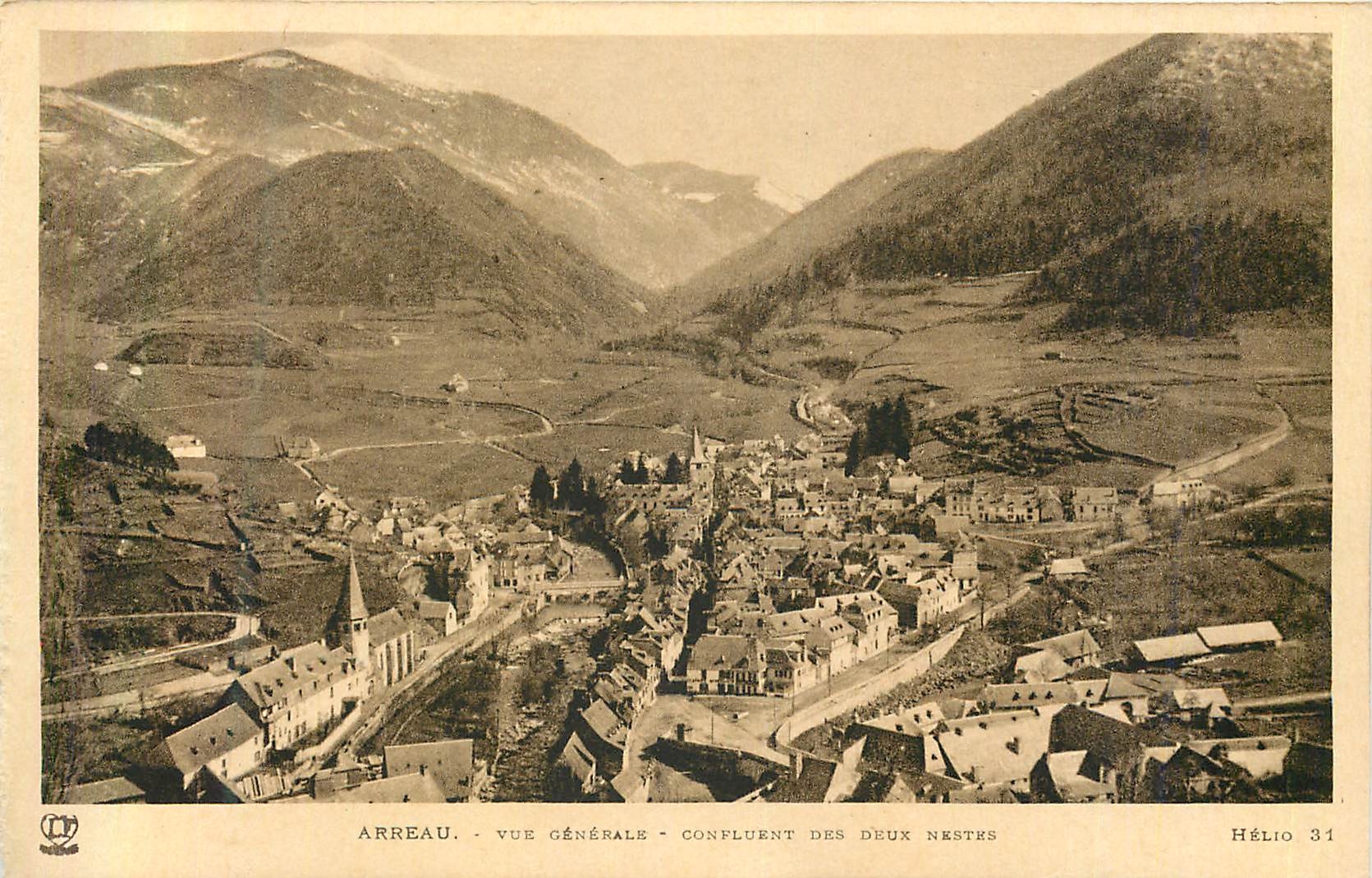 Arreau - Vue générale - Confluent des deux Nestes — Hélio 31