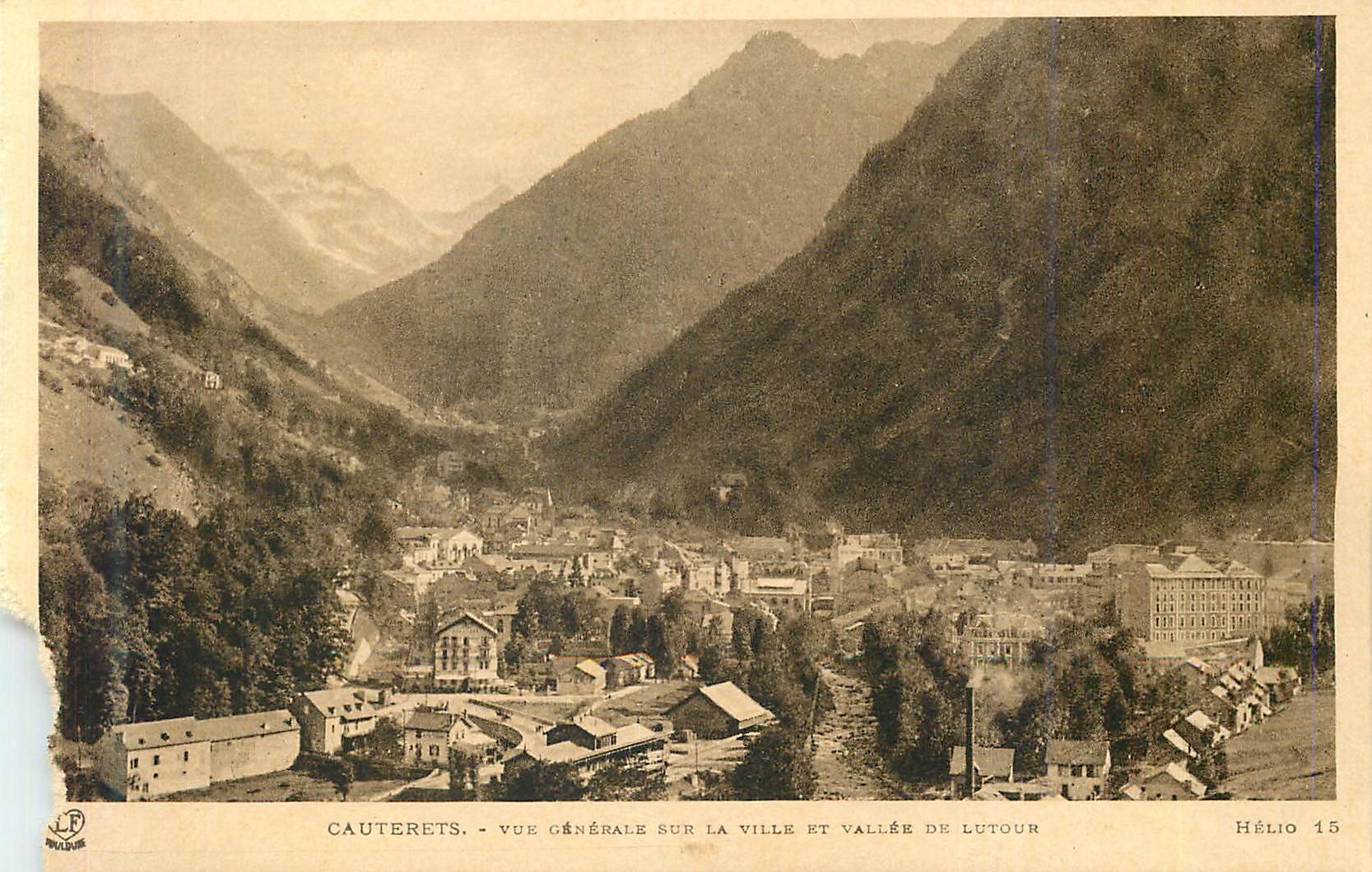 Cauterets - Vue générale sur la ville et vallée de Lutour — Hélio 15
