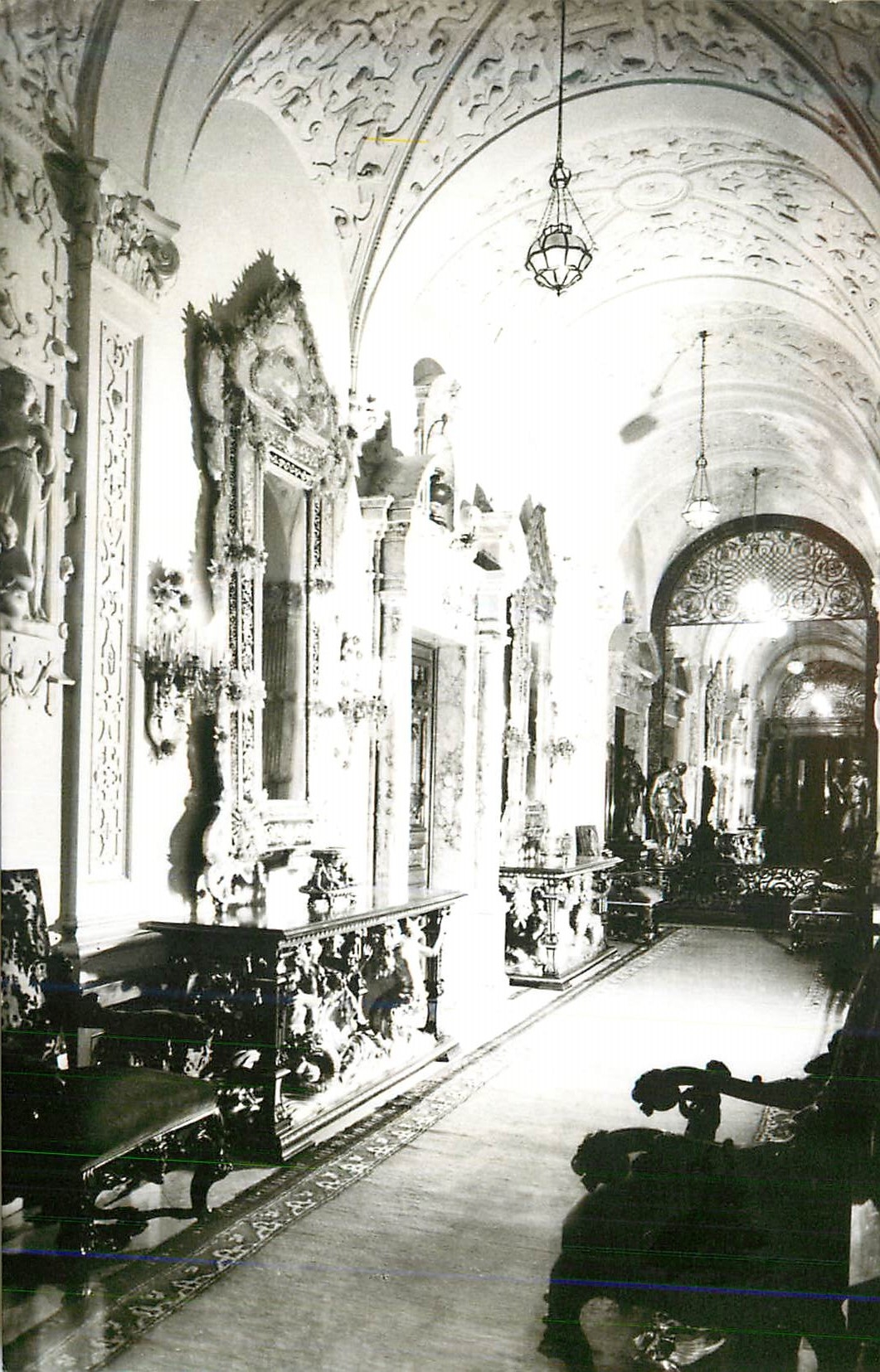 Sinaia — Musée de Peleș — Corridor — Éditeur Meridian, n° 7226