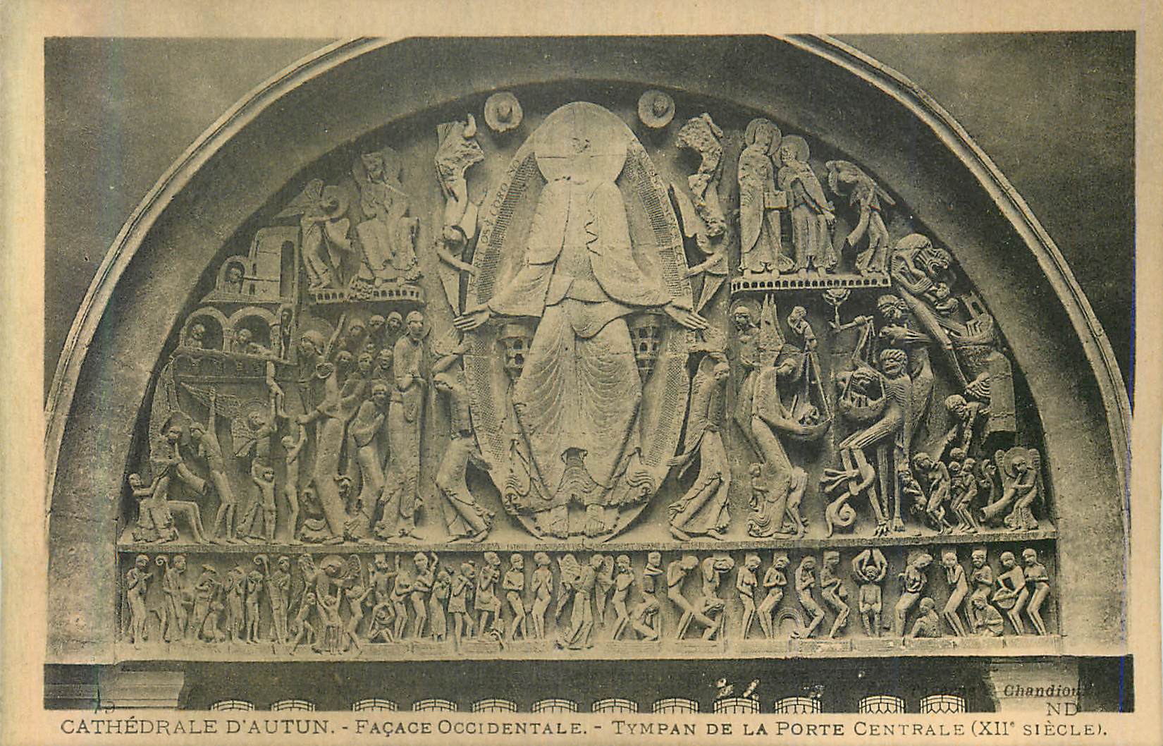 CPA Cathedrale d'Autun Facade Occidentale Tympan de la Porte  Centrale (XIIe Siecle)