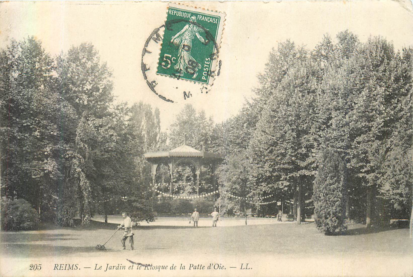 Reims — Le Jardin et le Kiosque de la Patte d'Oie — LL. — N° 205