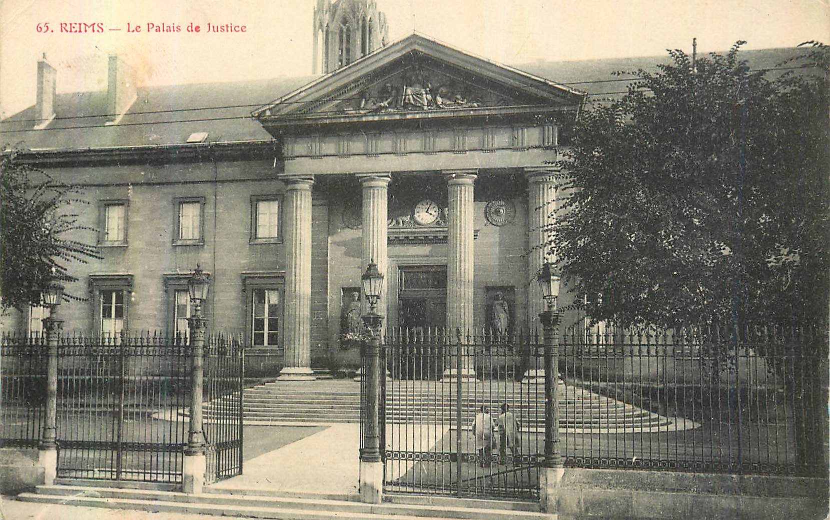 CPA Reims Le Palais de Justice