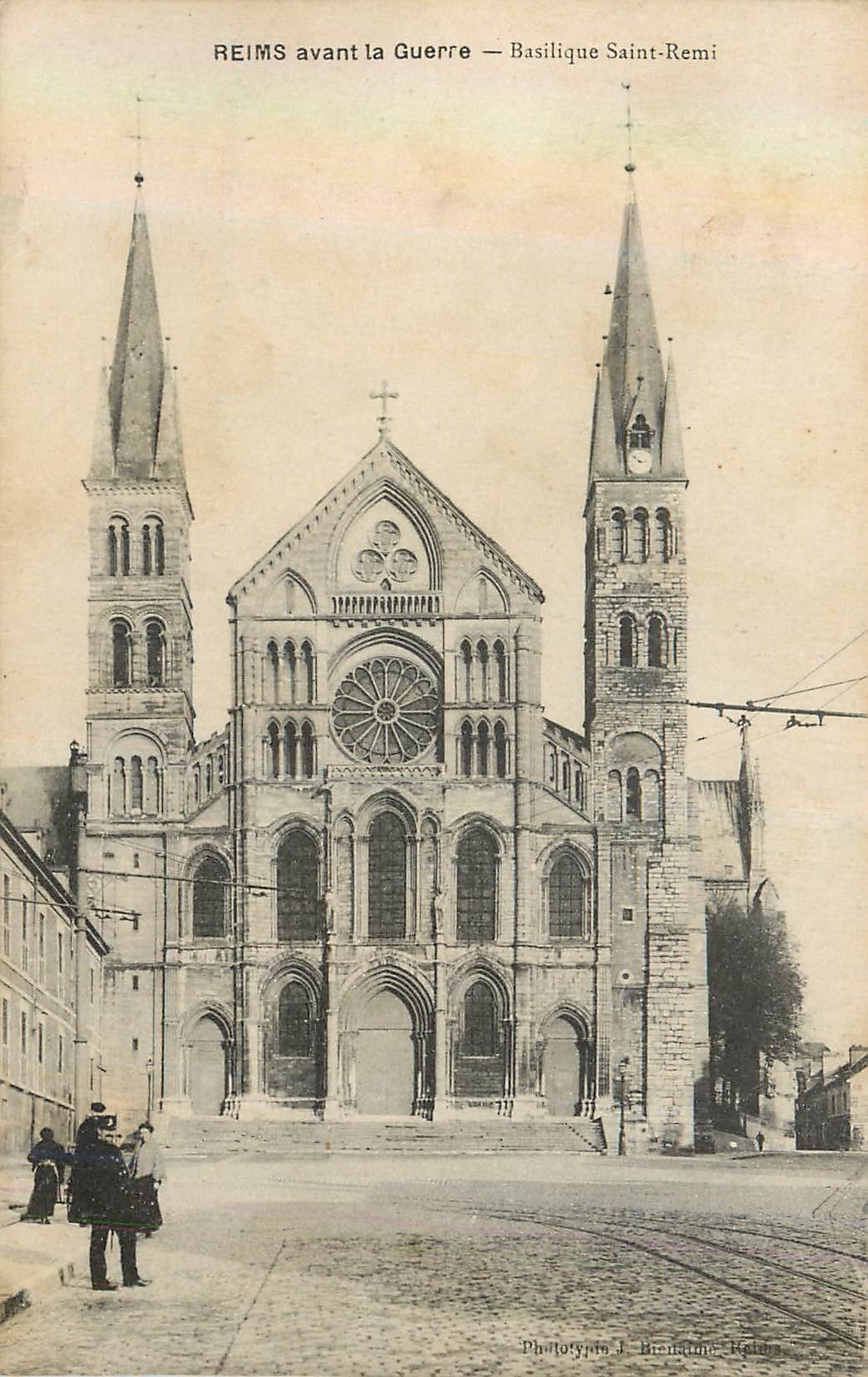 CPA Reims avant la Guerre Basilique Saint Remi