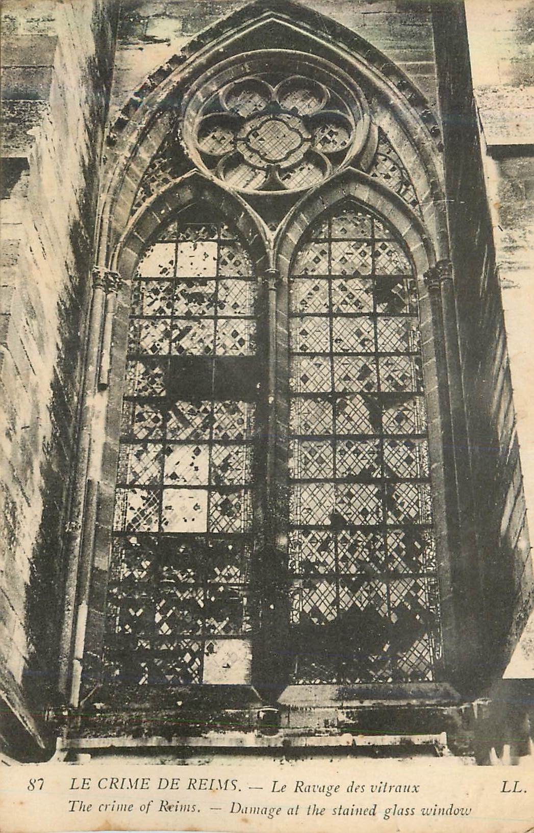 CPA Le Crime de Reims Le Ravage des Vitraux