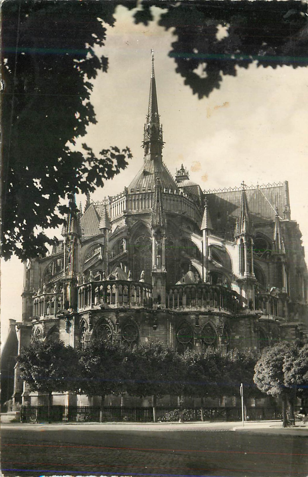 Reims — Abside de la Cathédrale — Édition ENNEGÉ n° 9033