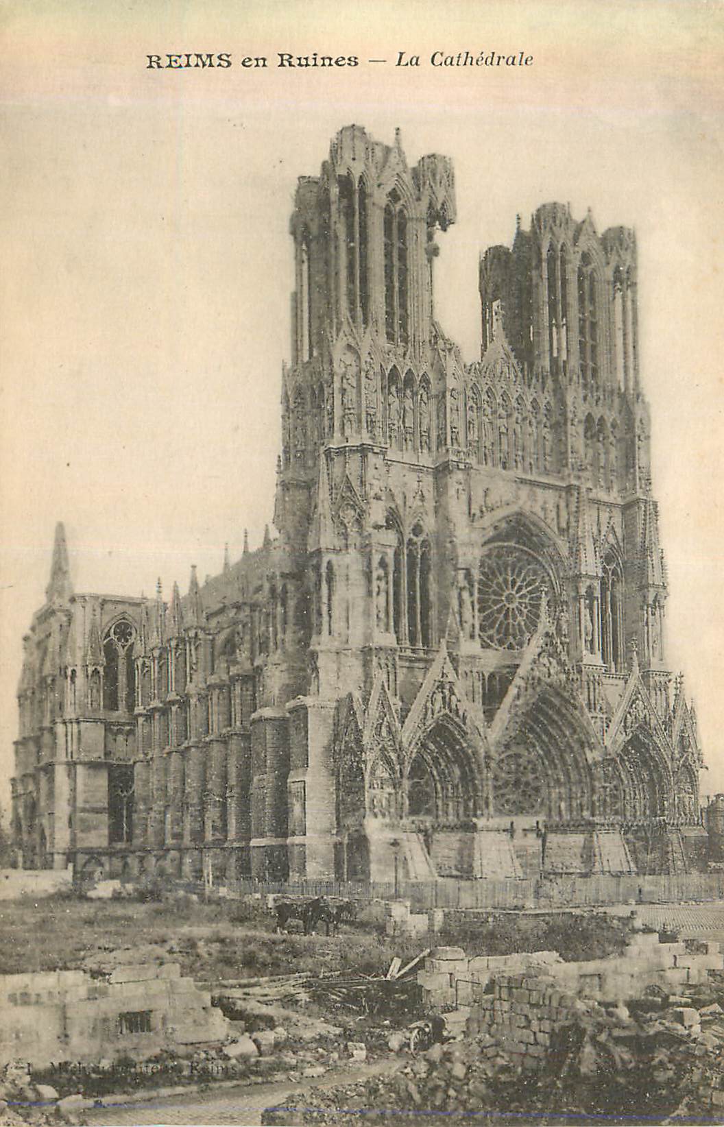 CPA Reims en Ruines La Cathedrale