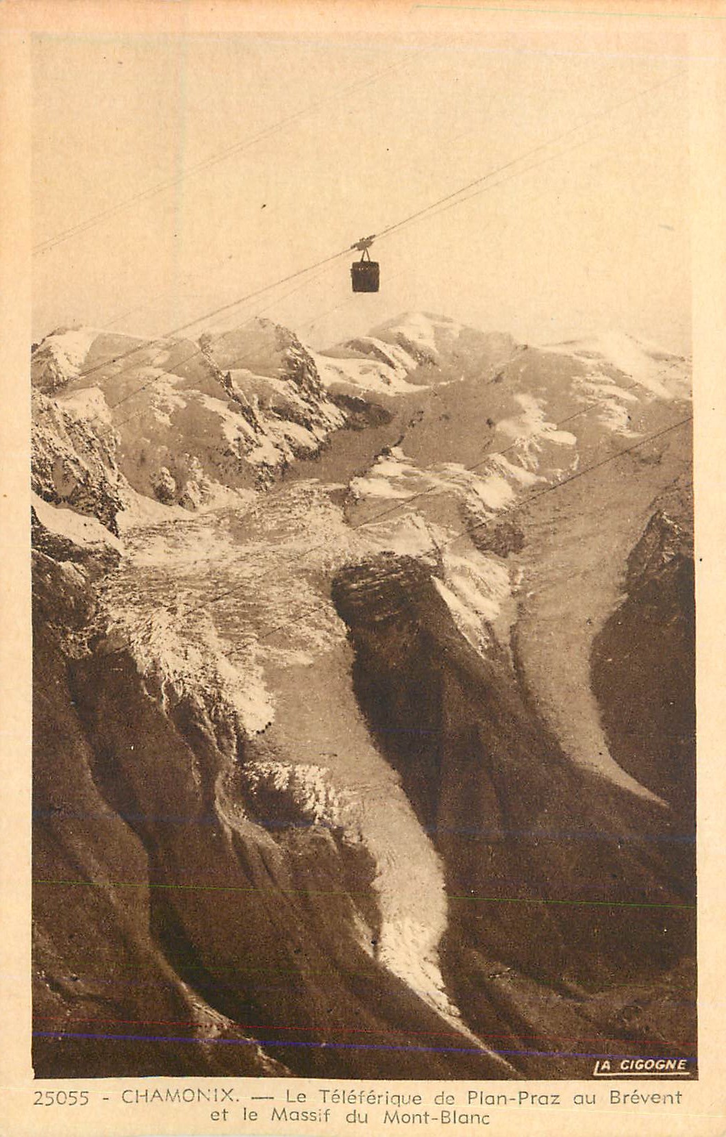 CPA Chamonix Le Teleferique de Plan Praz au Brevent et le Massif du Mont Blanc