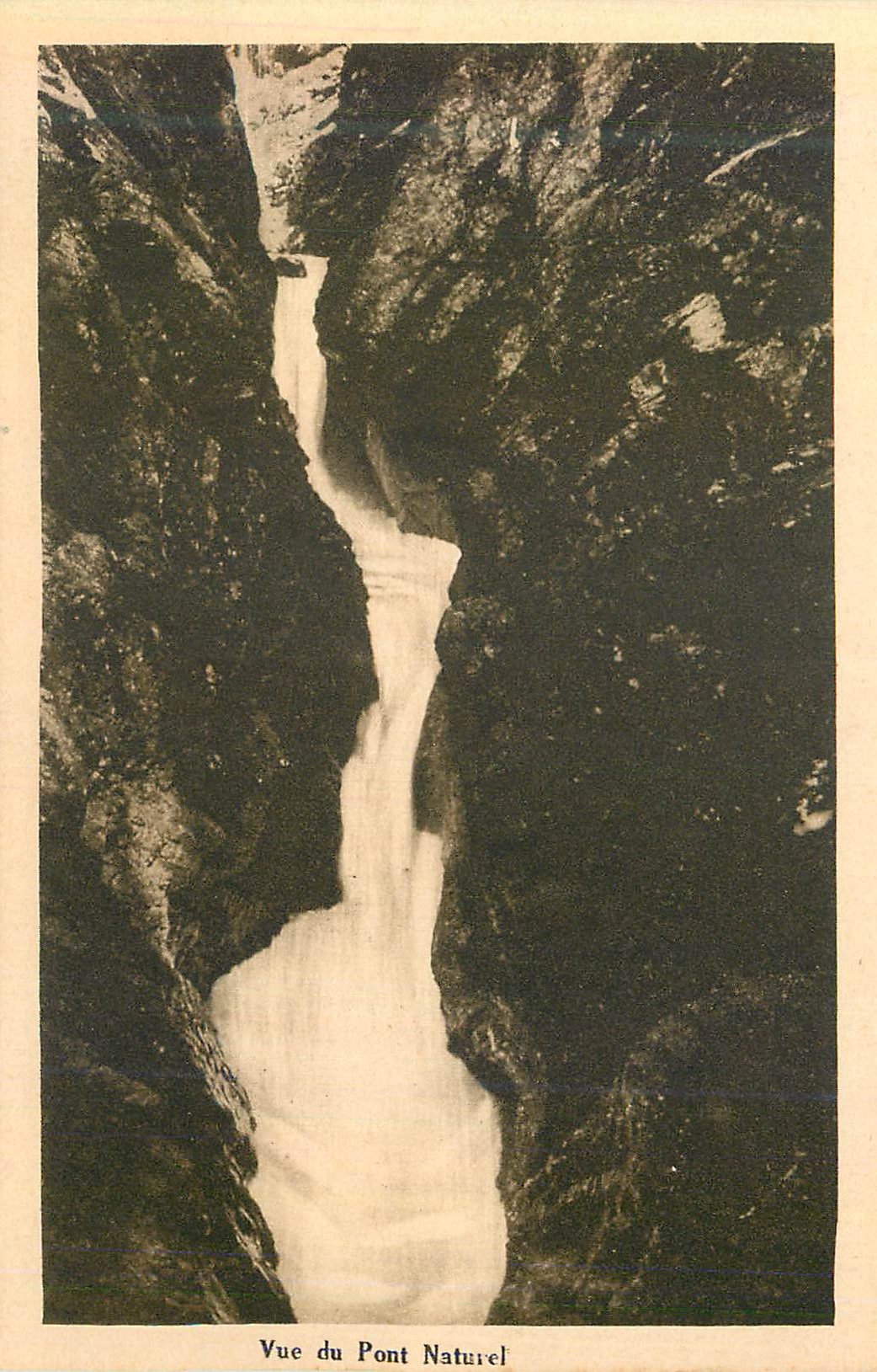 CPA Gorges de la Diosaz Une Merveille de la Nature Servoz (alt 814 m) pres Chamonix Vue du Pont Naturel