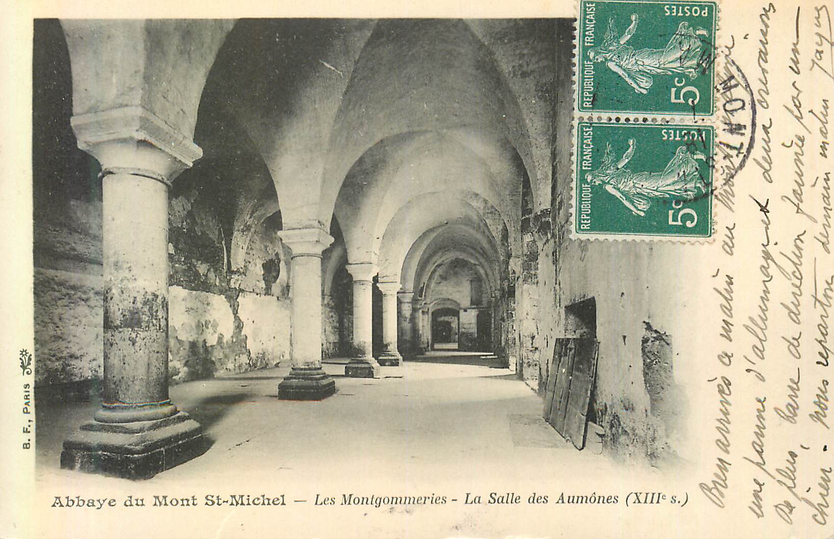 Abbaye du Mont-St-Michel — Les Montgommeries — La Salle des Aumônes (XIIIe s.) — B.F., Paris