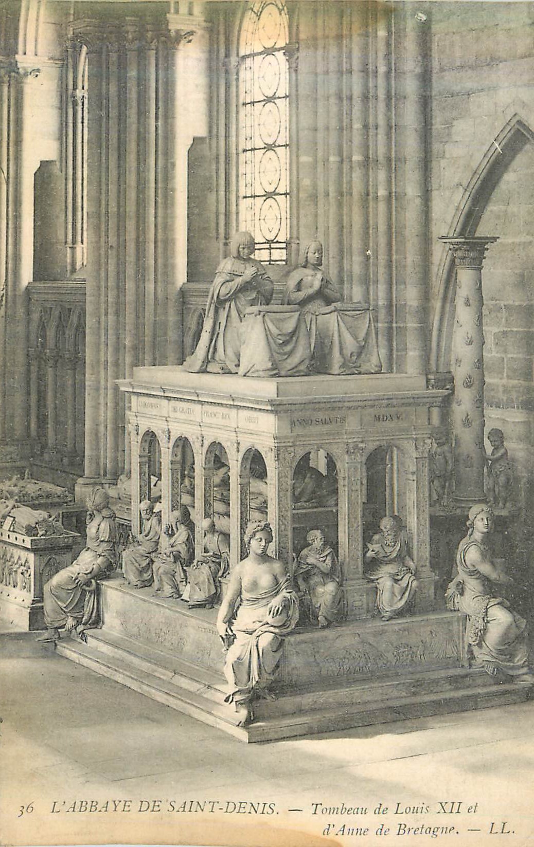 L'ABBAYE DE SAINT-DENIS — Tombeau de Louis XII et d'Anne de Bretagne — LL. n°36