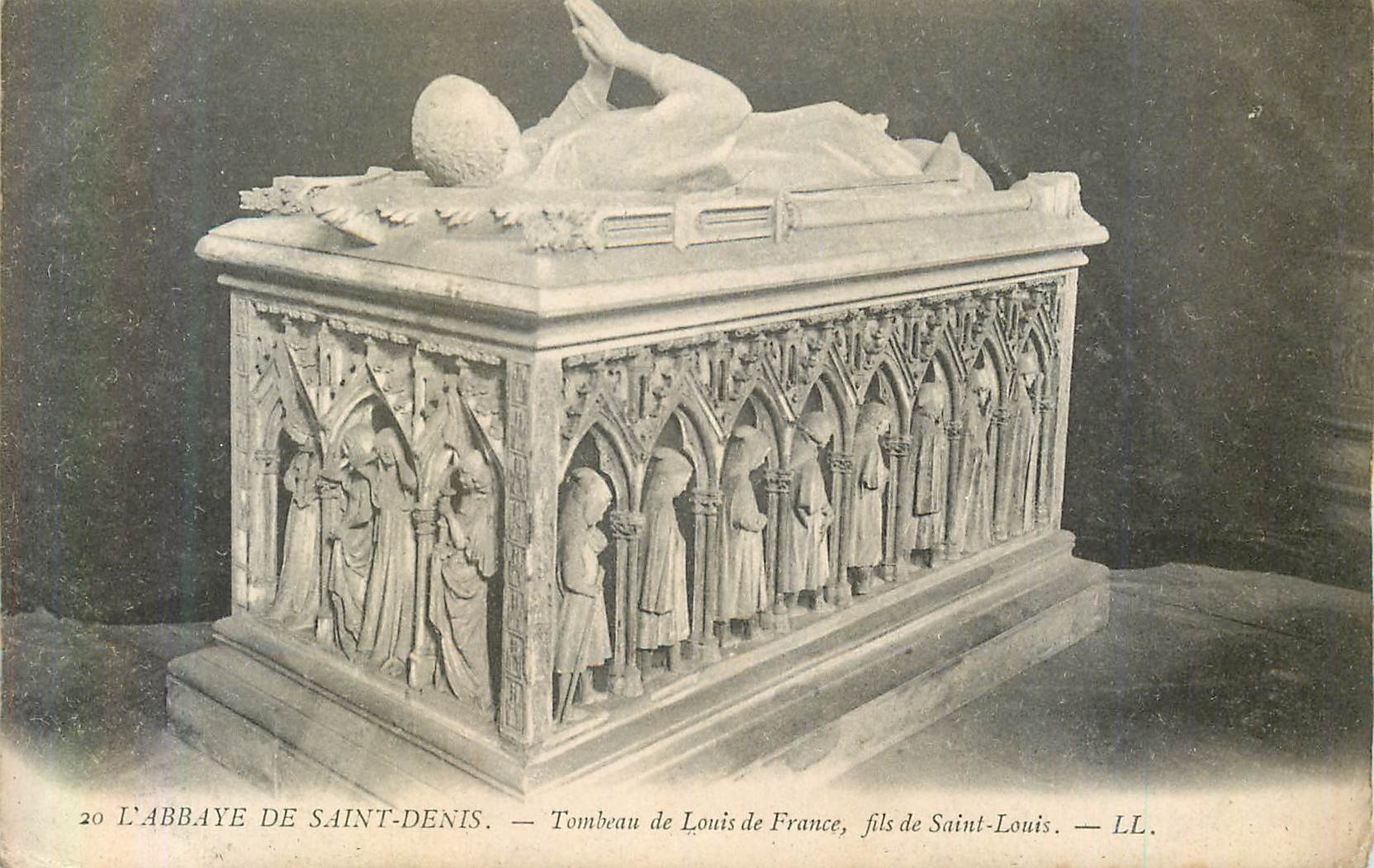 CPA L'Abbaye de Saint Denis Tombeau de Louis de France Fils de Saint Louis