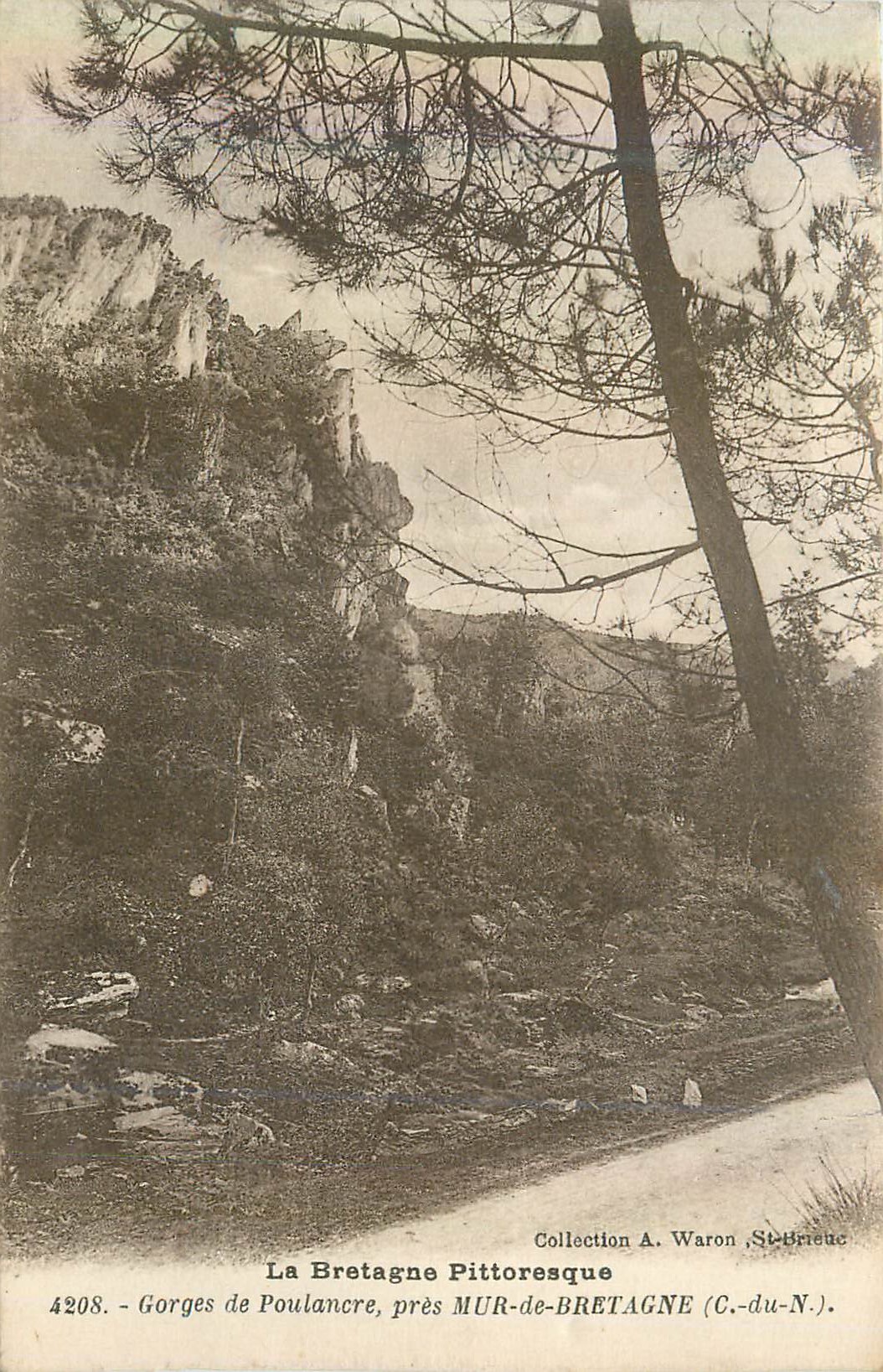 CPA La Bretagne Pittoresque Gorges de Poulancre pres Mur de Bretagne (C du N)