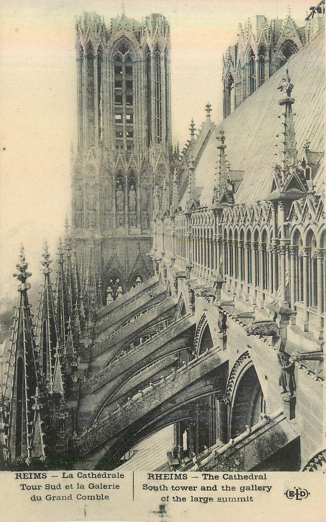 Reims — La Cathédrale — Tour Sud et la Galerie du Grand Comble