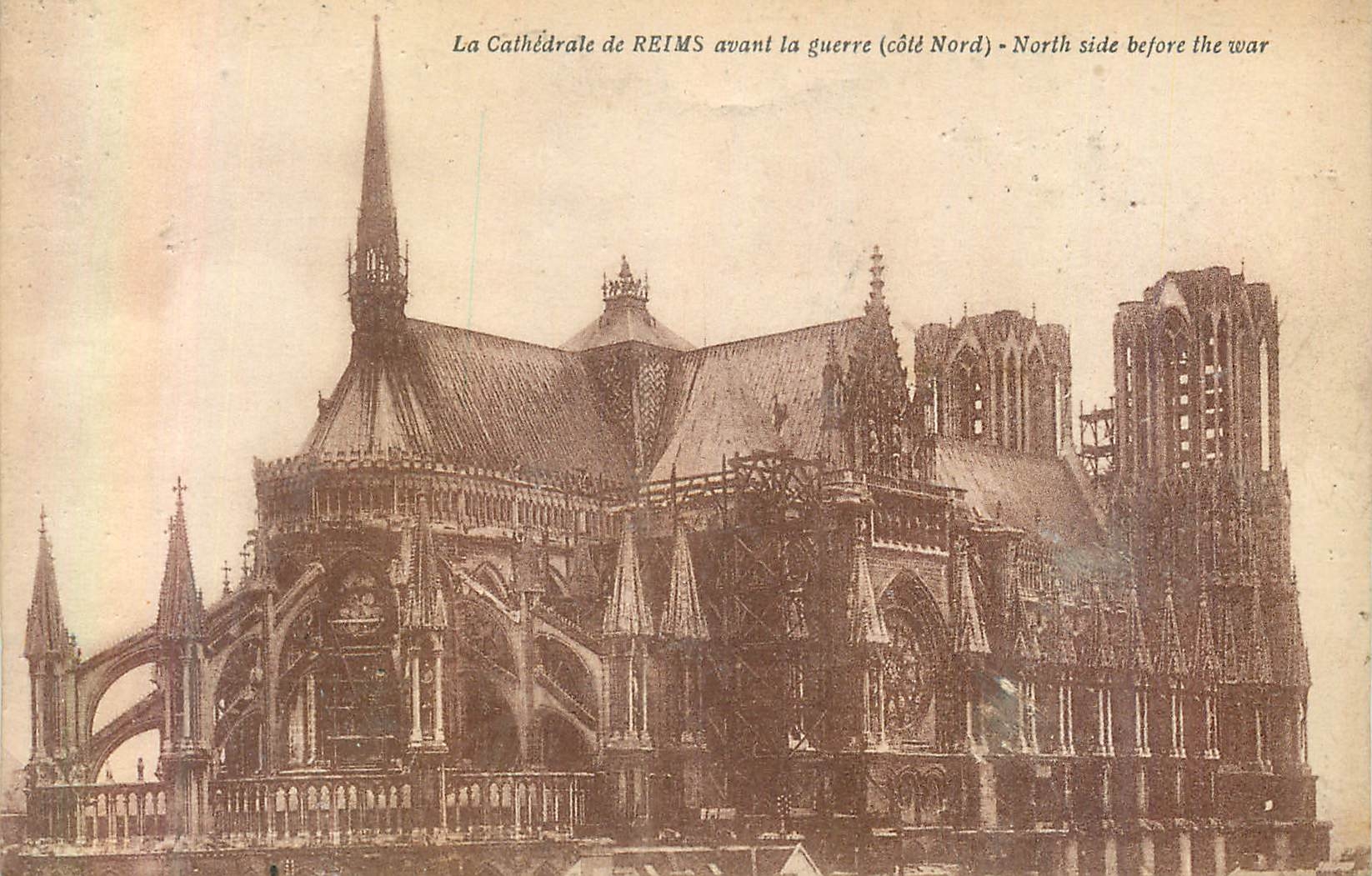 CPA La Cathedrale de Reims avant la Guerre (Cote Nord)