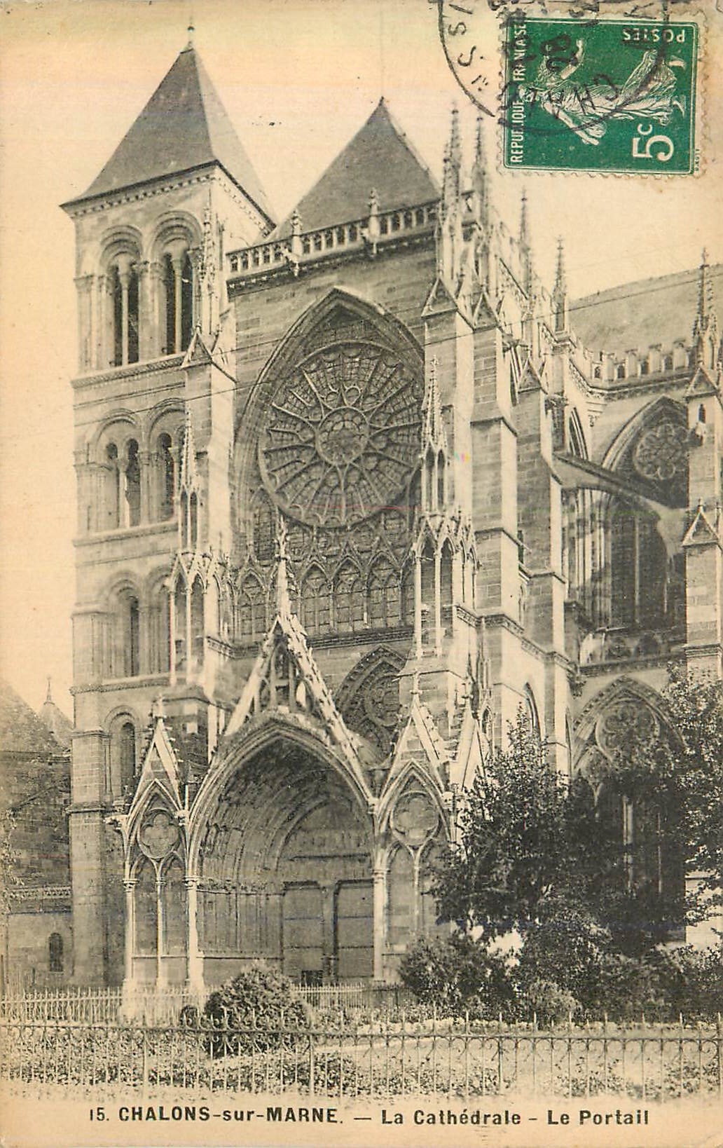 Chalons-sur-Marne — La Cathédrale — Le Portail