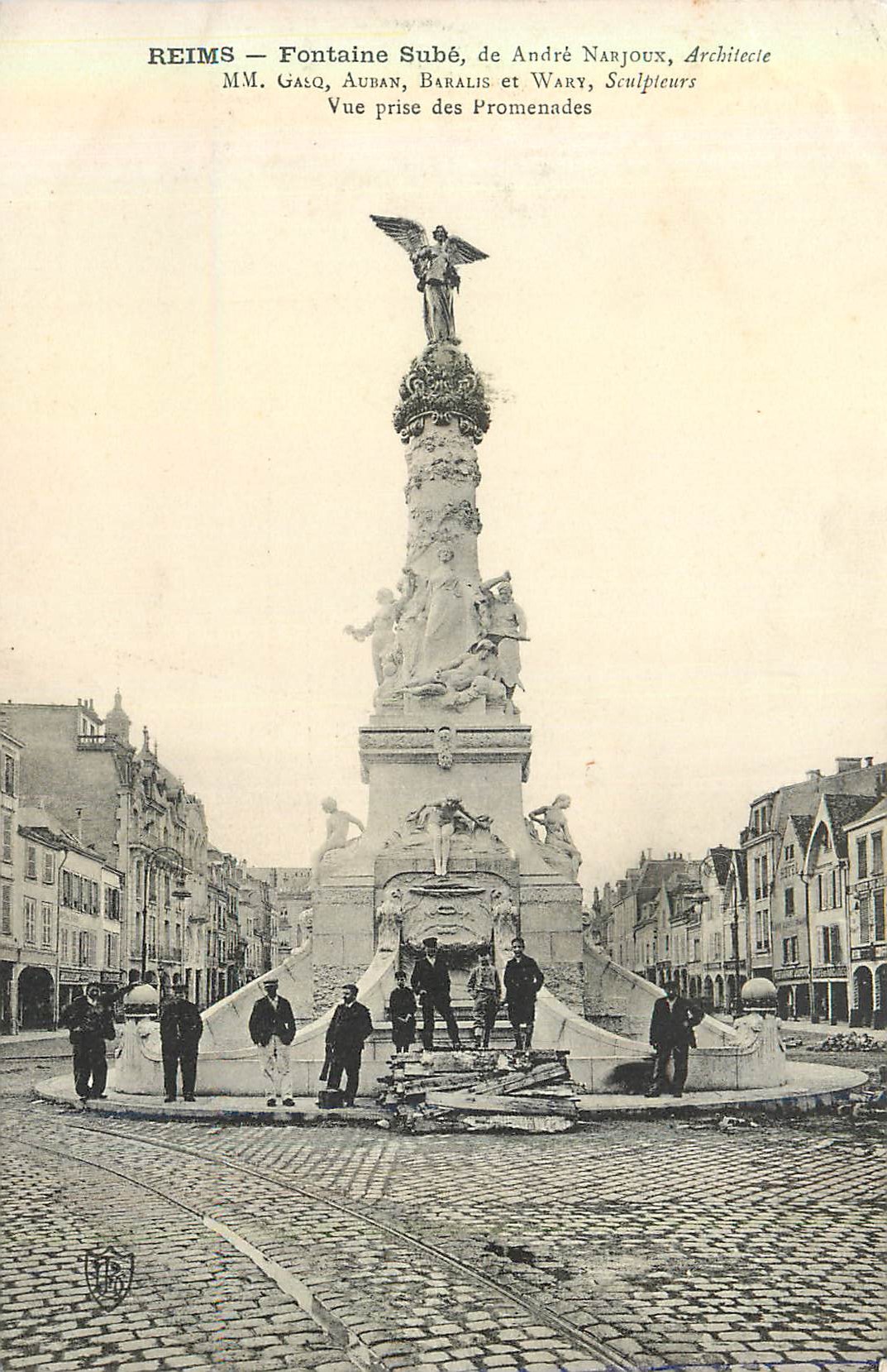 Reims — Fontaine Subé, de André Narjoux, Architecte — MM. Gasq, Auban, Baralis et Wary, Sculpteurs