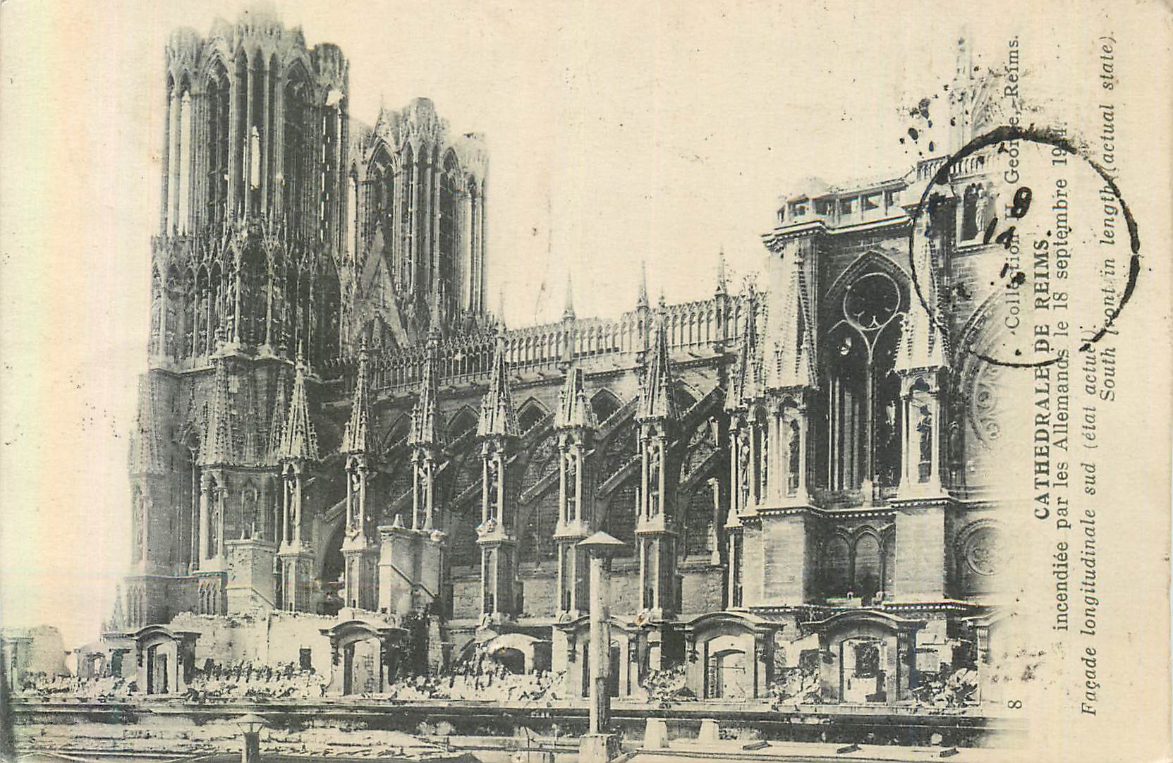 CPA Cathedrale de Reims Incendiee par les Allemands le 18 Septembre 1914