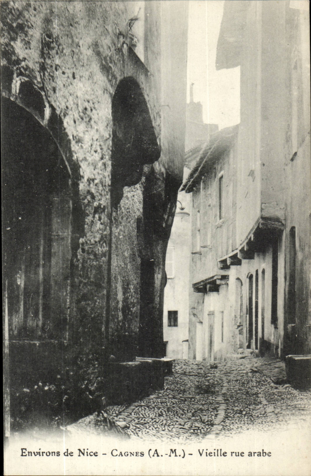 Environs de Nice Cagnes CPA Vieille rue arabe
