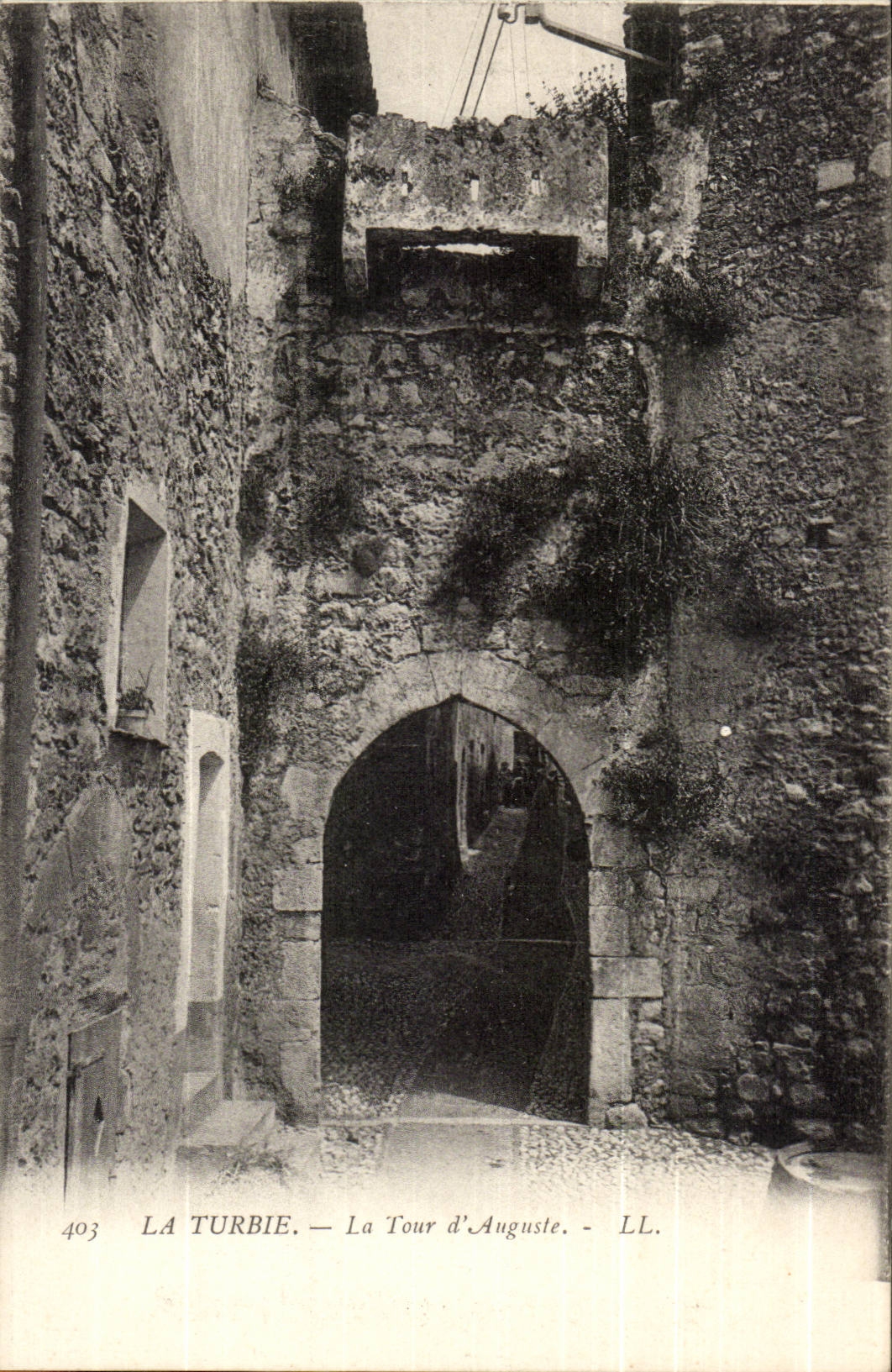La Turbie CPA La tour d Auguste (romain)