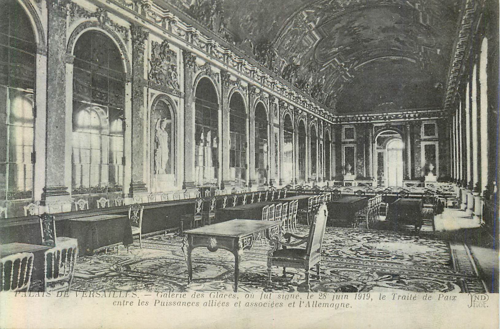 CPA Palais de versailles galerie des glaces ou fut signe le 28 juin 1919