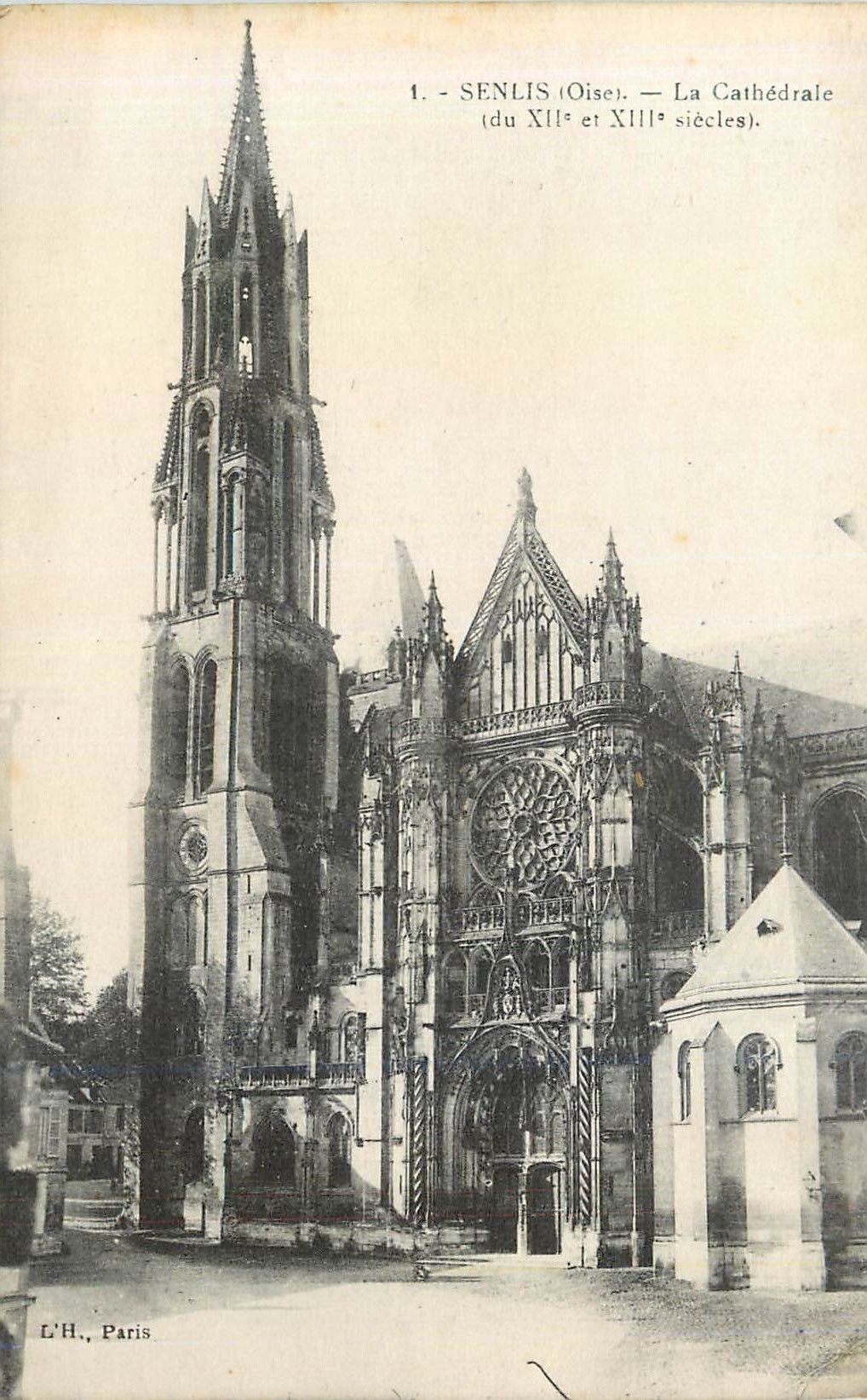 CPA Senlis (oise) la cathedrale (du xii et xiii siecle)