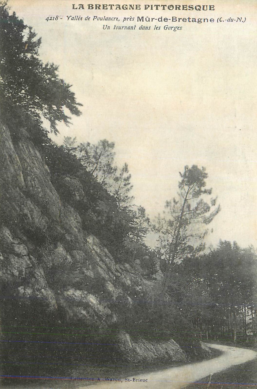 CPA La bretagne pittoresque 4218 yallee de poulancre pres mur de bretagne (c du n) un tournant dans les gorges