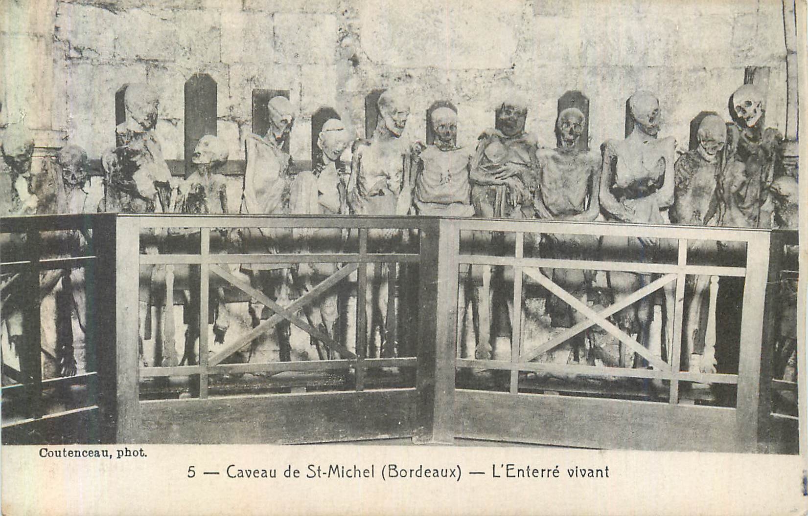 CPA 5 caveau de st michel (bordeaux) l enterre vivant
