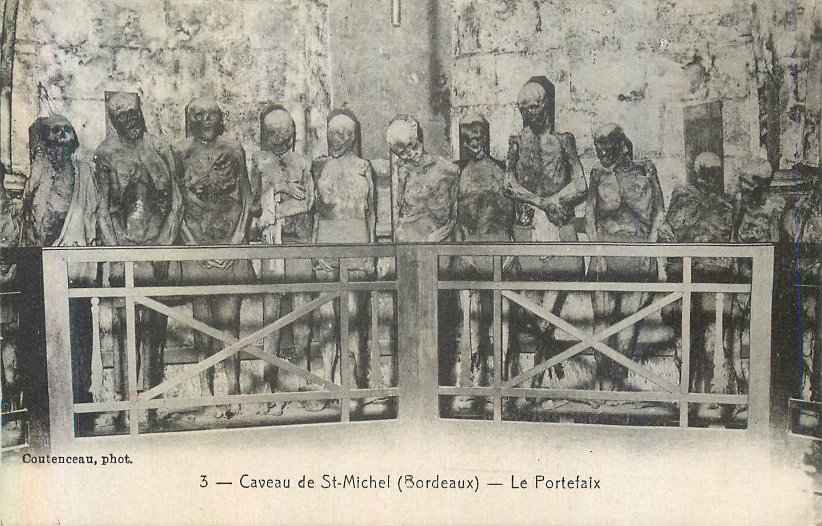 CPA 3 caveau de st michel (bordeaux) le portefaix
