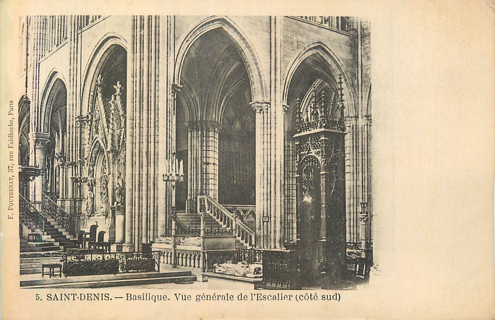 Saint-Denis — Basilika. Allgemeine Ansicht der Treppe (Südseite) — F. Poudéerat, 37, rue Pailhabe, Paris