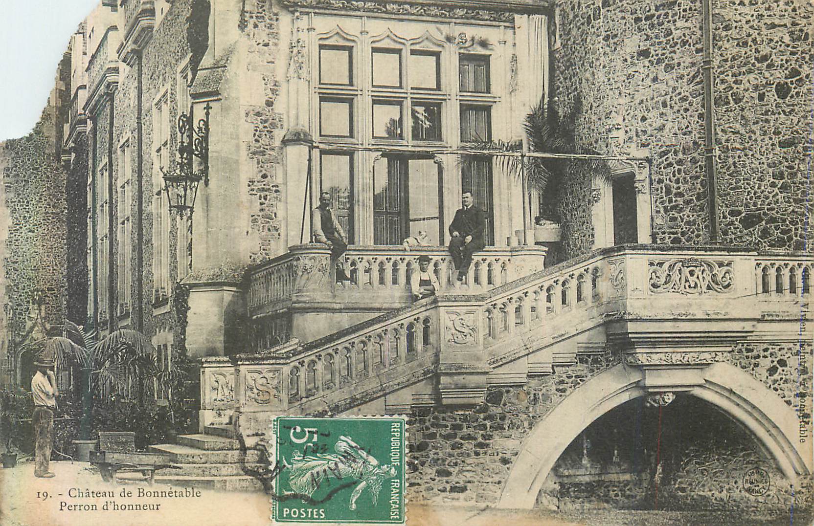 CPA 19 chateau de bonnetable perron d honneur