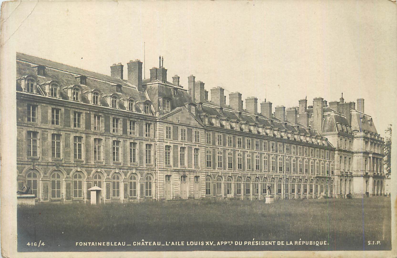 Fontainebleau — Château — L'Aile Louis XV, Appartements du Président de la République — S.I.P. n° 416/4