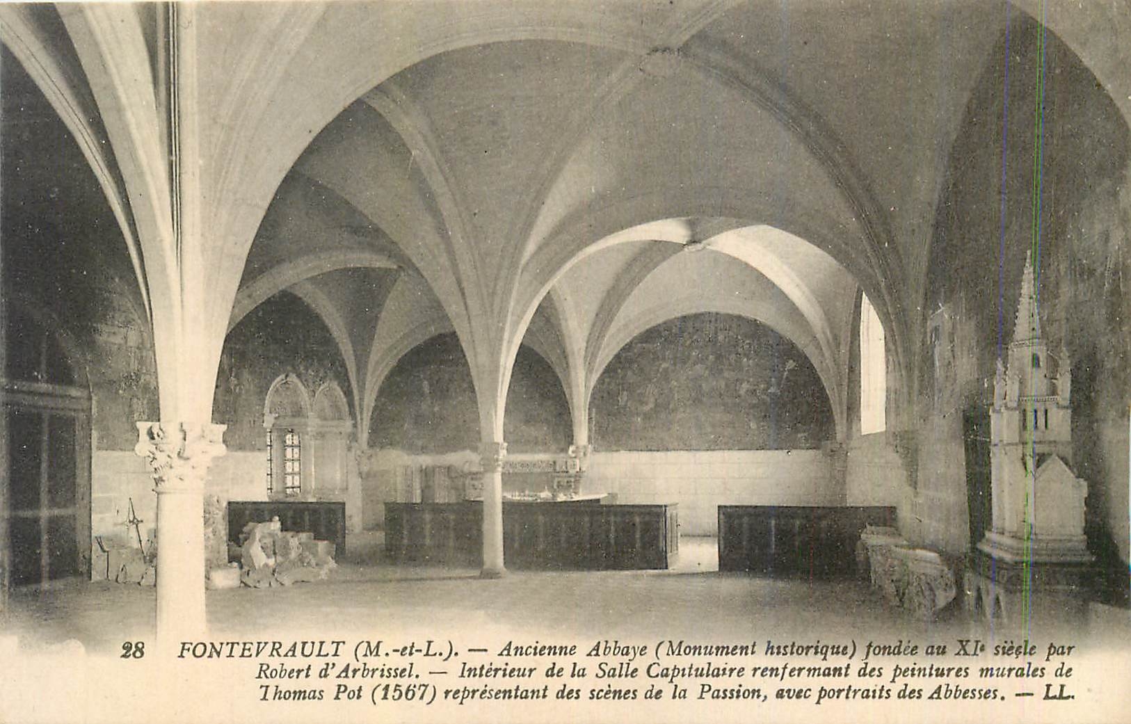 CPA 28 fontevrault (m et l) ancienne abbaye (monument historique)