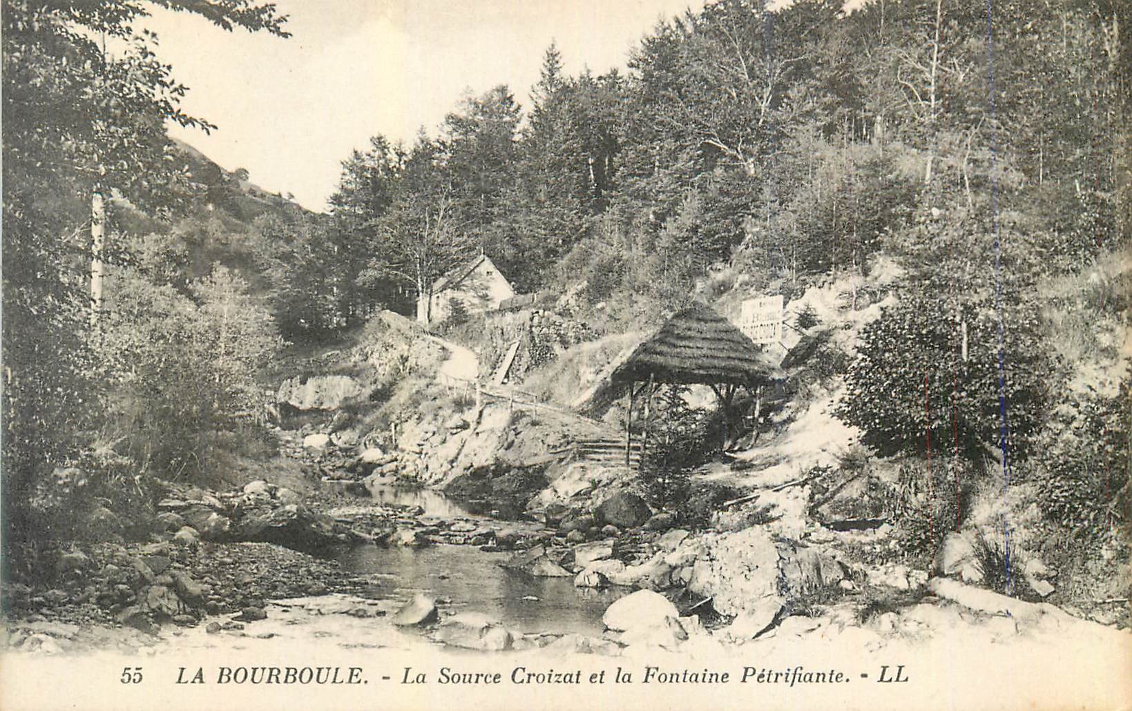 CPA 55 la bourboule la source croizat et la fontaine petrifiante