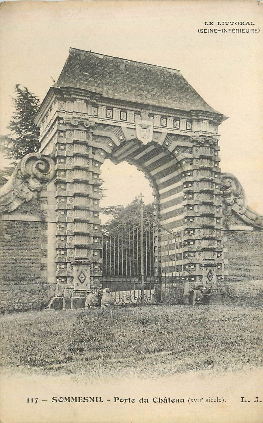 CPA Le littoral (seine inferieure) 117 sommesnil porte du chateau (xvii siecle)