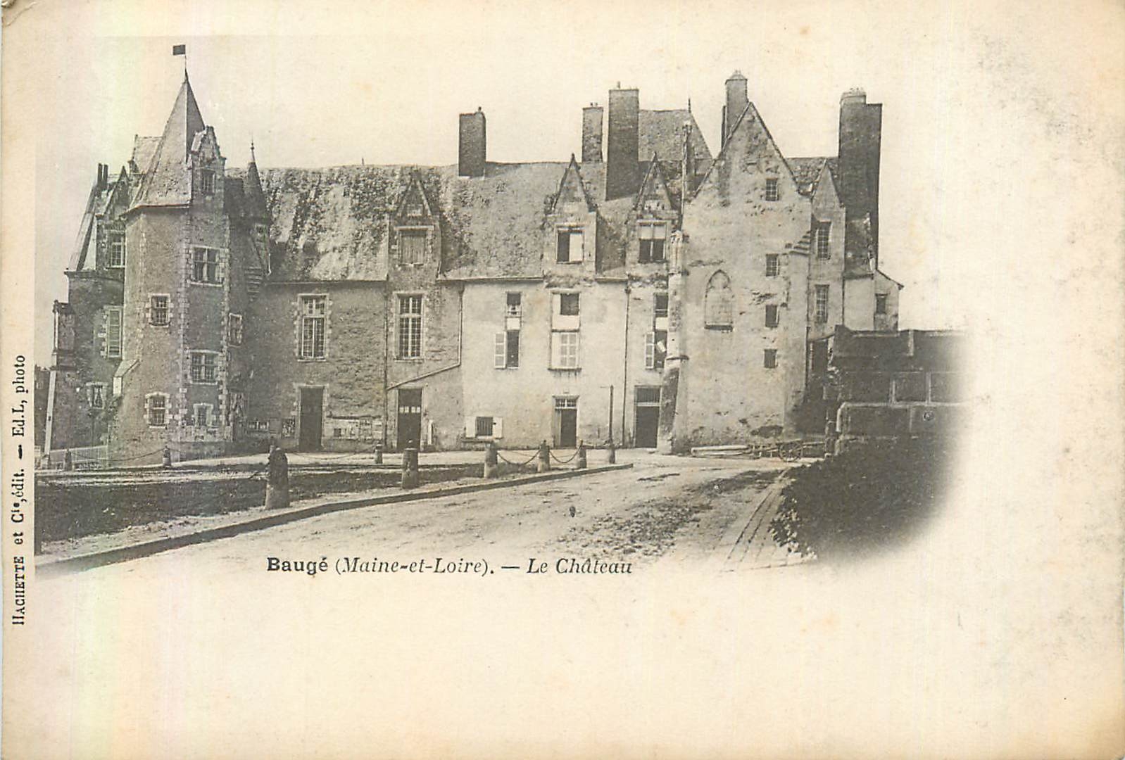 CPA Bauge (maine et loire) le château (carte 1900)