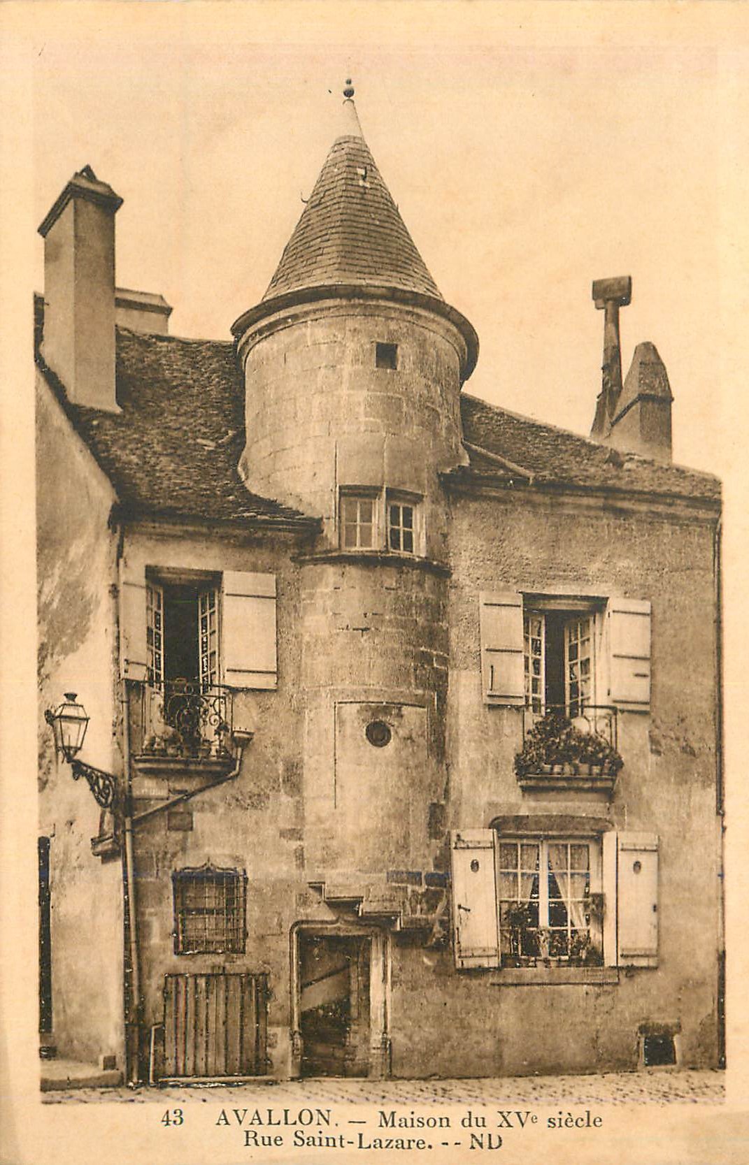 CPA 43 avallon maison du xv siecle rue saint lazare