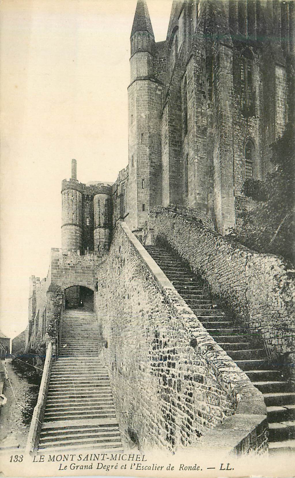 Le Mont Saint-Michel — Le Grand Degré et l'Escalier de Ronde — LL. n° 133