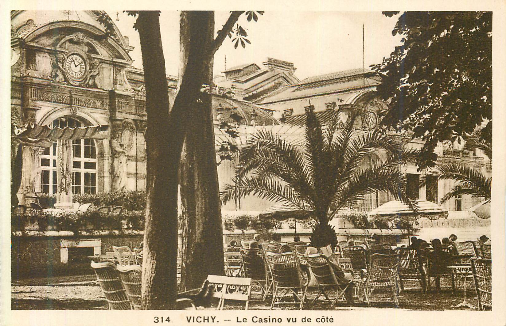 CPA 314 vichy le casino vu de cote