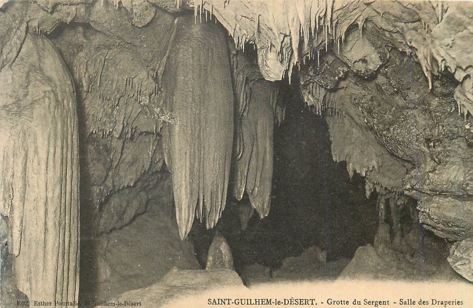Saint-Guilhem-le-Désert — Grotte du Sergent - Salle des Draperies — Édit. Esther Pountalio