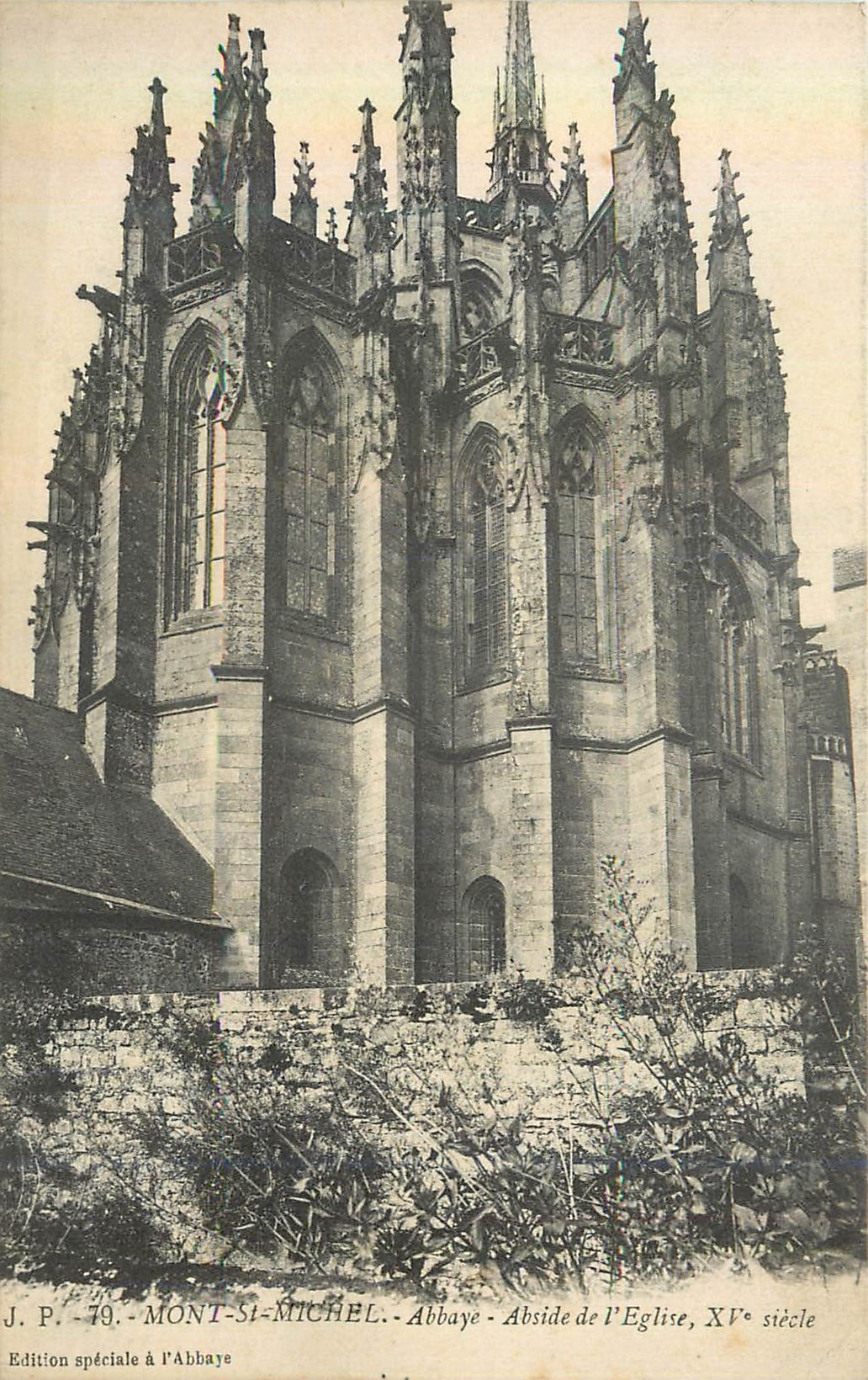 CPA J p 79 mont st michel abbaye abside de l eglise xv siecle