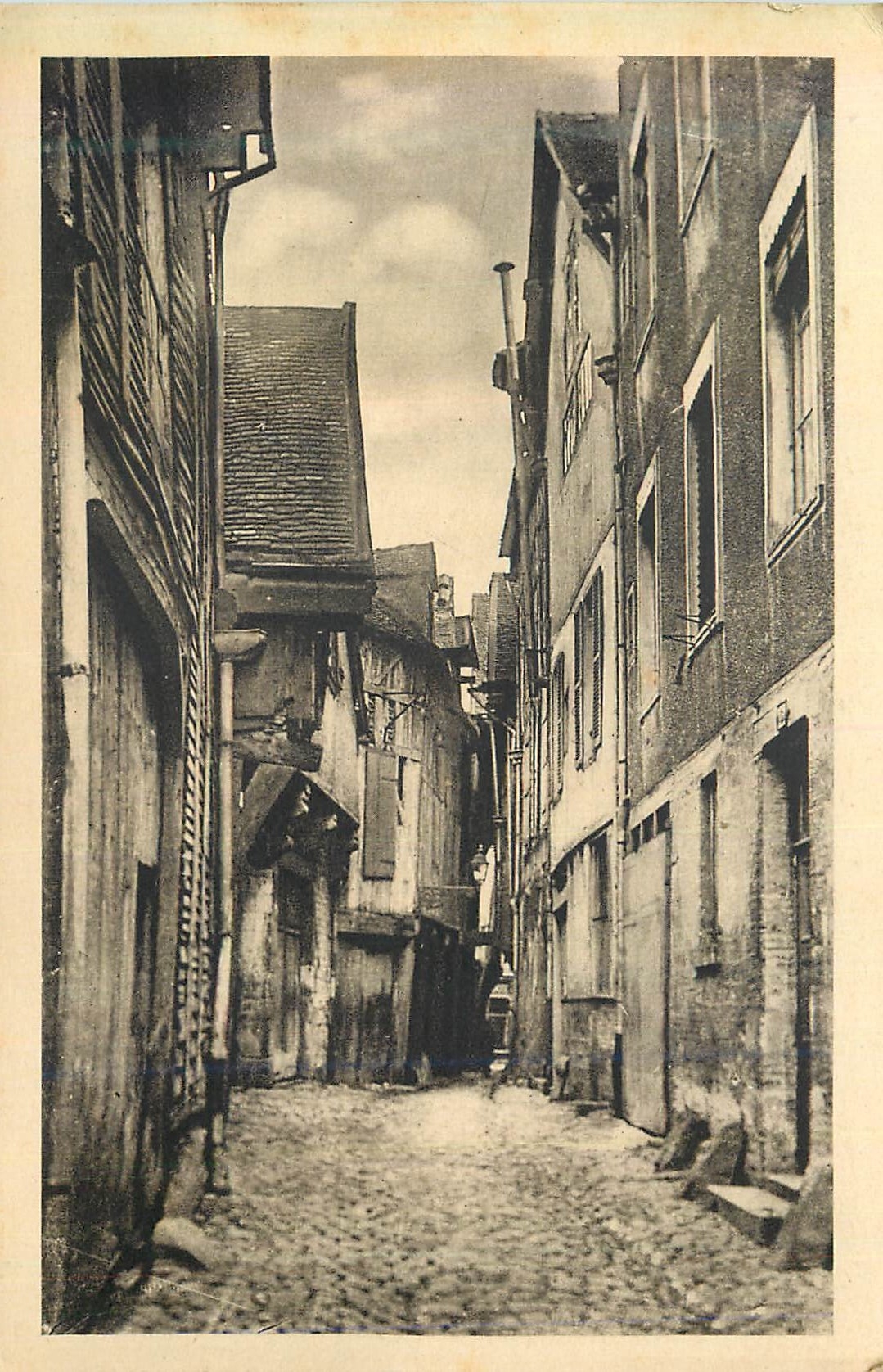 Troyes (Aube) — La Rue des Chats — Ch. Granddidier, Troyes